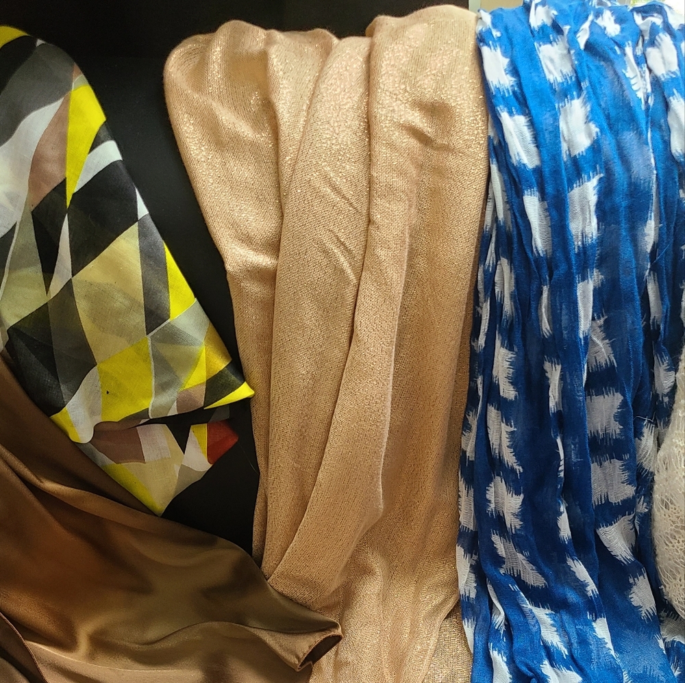Scarf Collection (12) - Picture 6 of 9